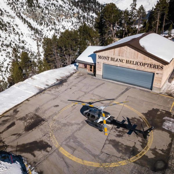 Hélicoptères base les arcs